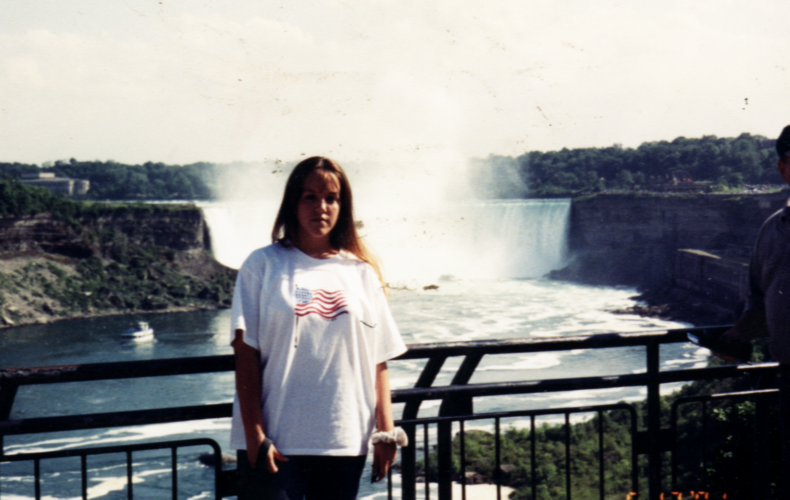 hollieatniagrafalls.jpg